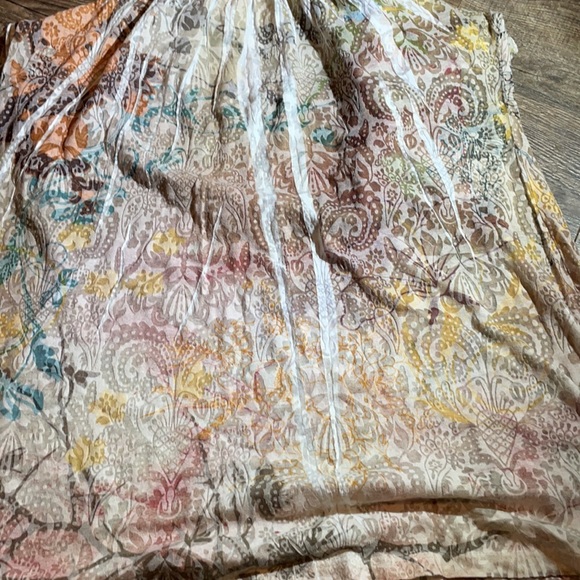 Suki Jones Flutter sleeve Boho top - Picture 4 of 4